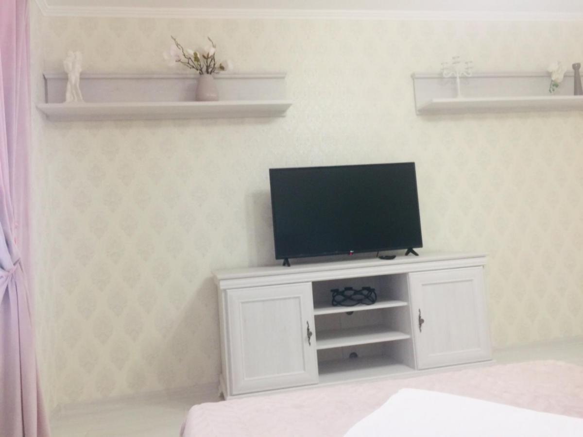 Classic Apartment Boryspilʼ Dış mekan fotoğraf